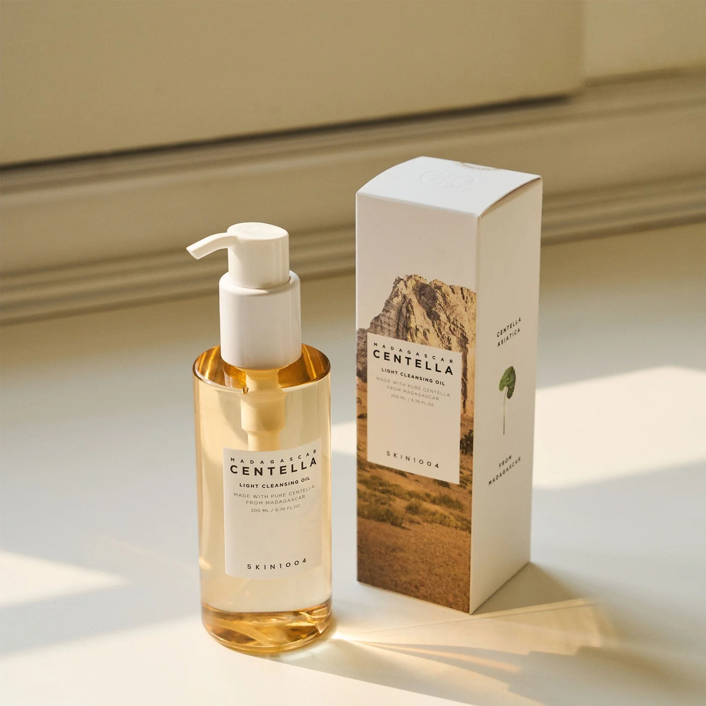 SKIN1004 Centella Light Cleansing Oil 200ml - Image 3